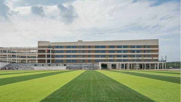 技术赋能教育变革,构建智慧校园新业态